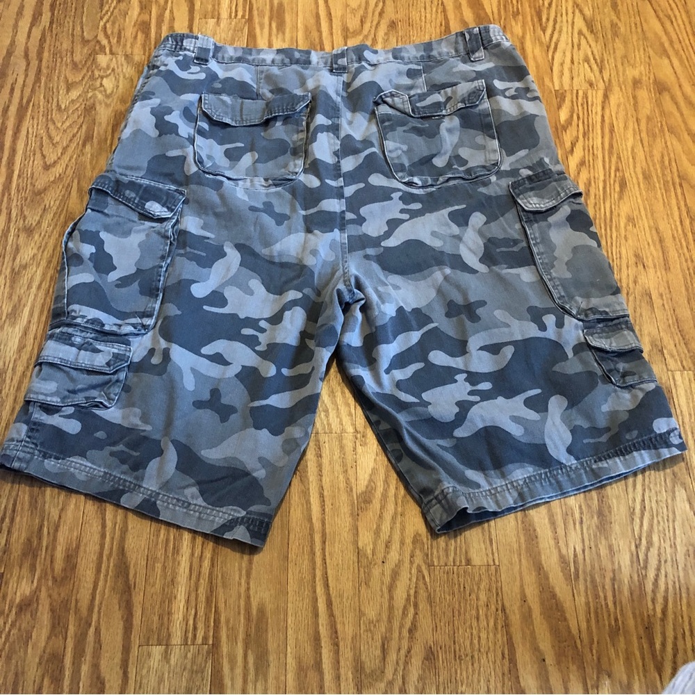 KING SIZE “Brand” Men’s Camouflage Cargo Shorts - Picture 2 of 9